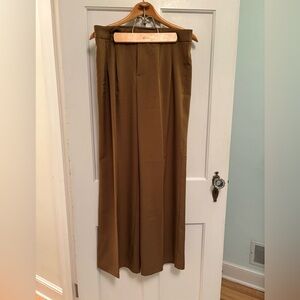 Wide-Leg High-Rise Pants in Camel Brown
